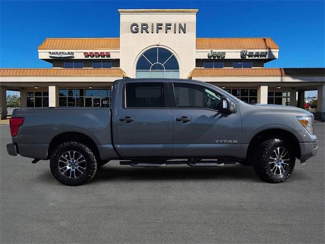 2023 Nissan TITAN Crew Cab SV 4x4 2023 Nissan TITAN Crew Cab SV 4x4