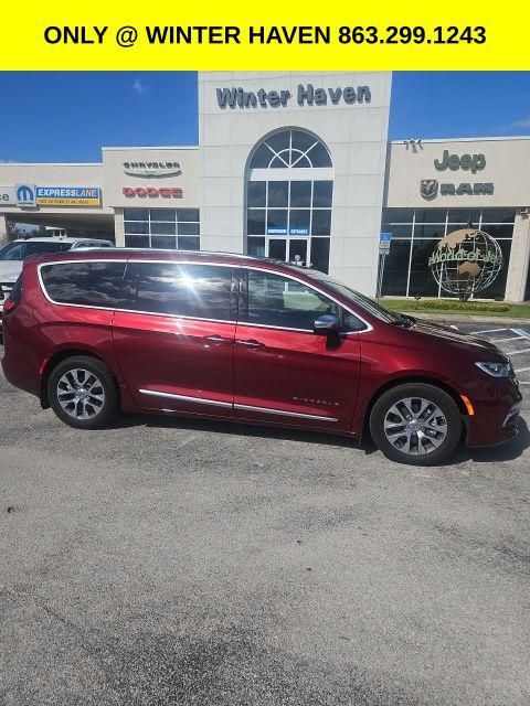 2023 Chrysler Pacifica Hybrid Pinnacle 2023 Chrysler Pacifica Hybrid Pinnacle