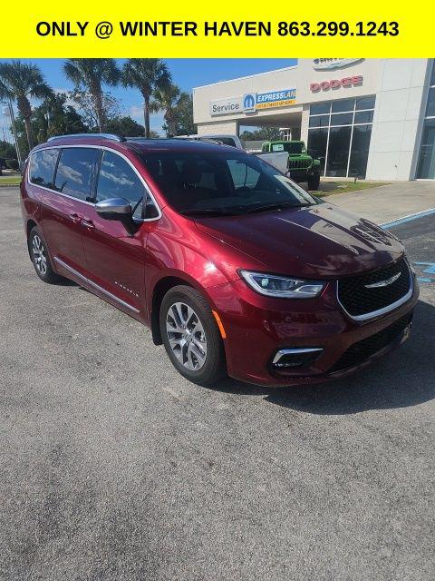 2023 Chrysler Pacifica Hybrid Pinnacle 2023 Chrysler Pacifica Hybrid Pinnacle