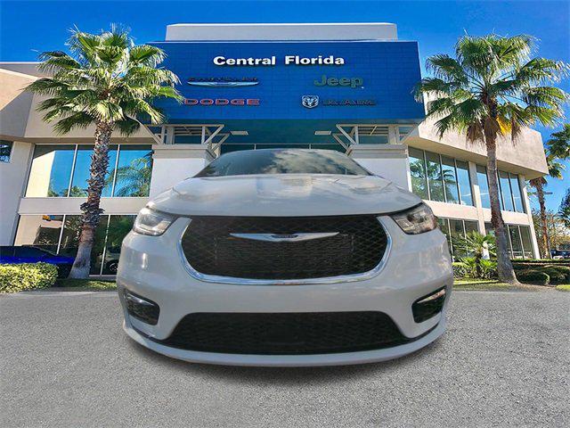 2025 Chrysler Pacifica Hybrid Select 2025 Chrysler Pacifica Hybrid Select