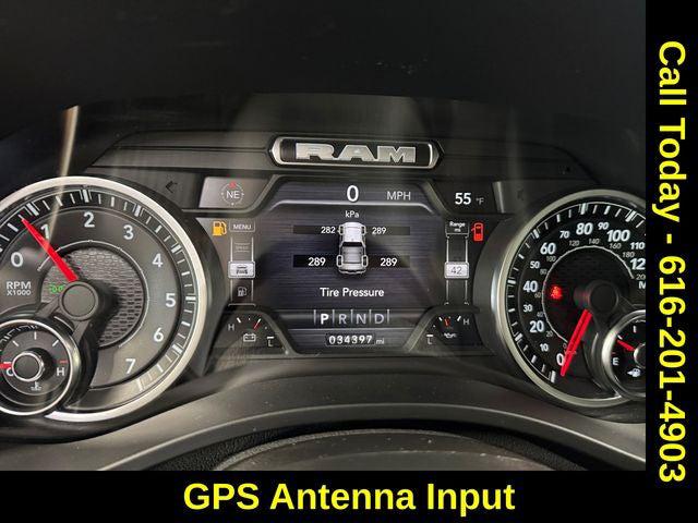 2022 RAM 1500 Laramie Crew Cab 4x4 57 Box