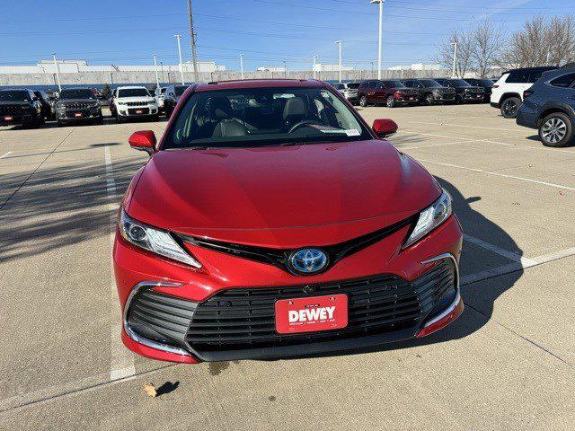 2024 Toyota Camry Hybrid XLE