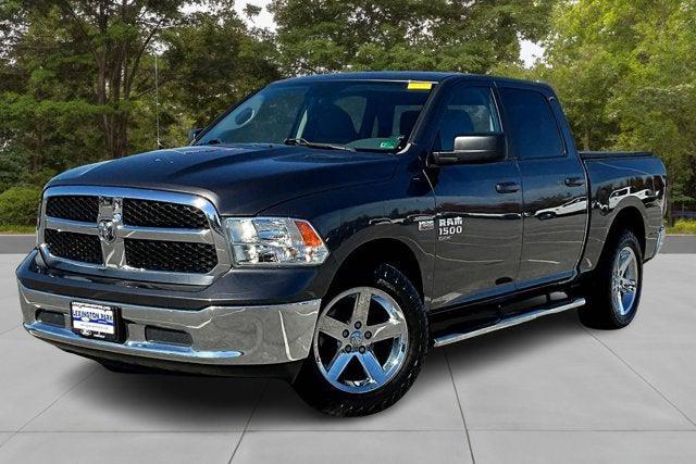 2019 RAM 1500 Classic SLT Crew Cab 4x4 57 Box 2019 RAM 1500 Classic SLT Crew Cab 4x4 57 Box