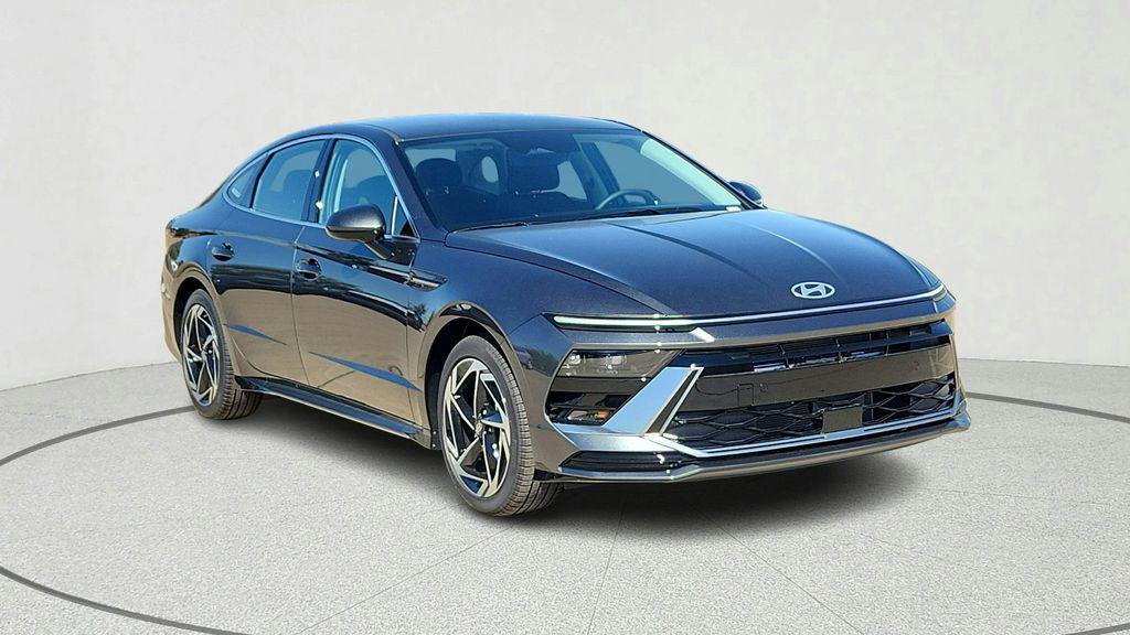 2026 Hyundai Sonata SEL AWD's photo
