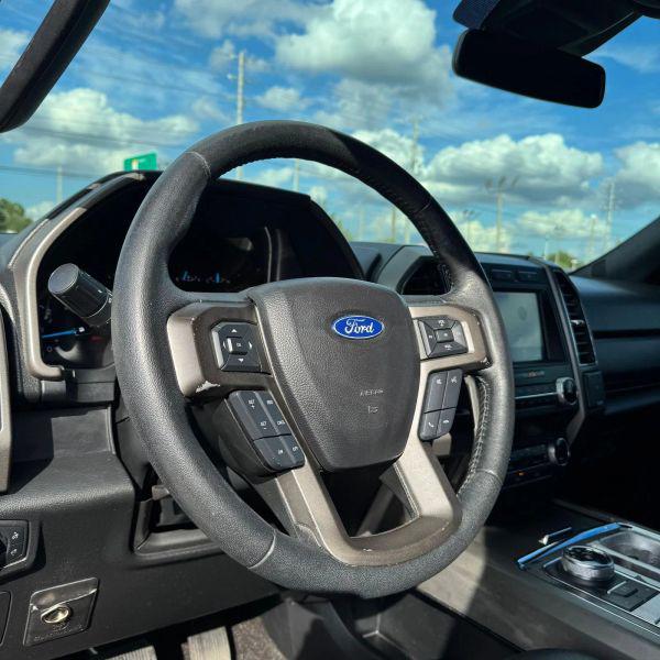 2020 Ford Expedition XLT
