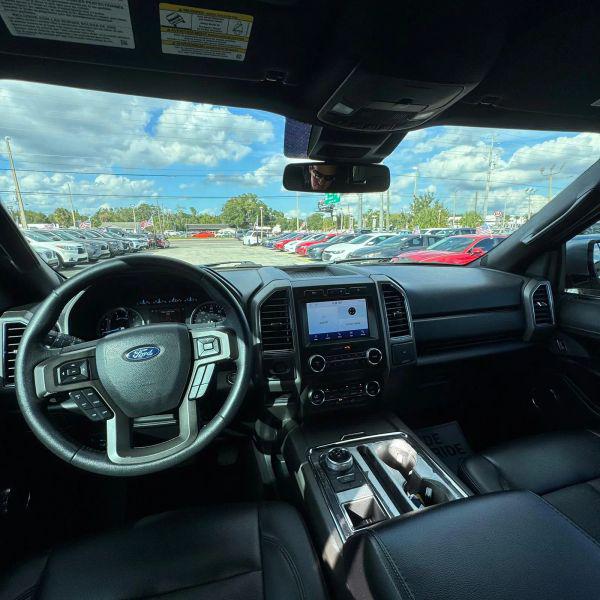2020 Ford Expedition XLT