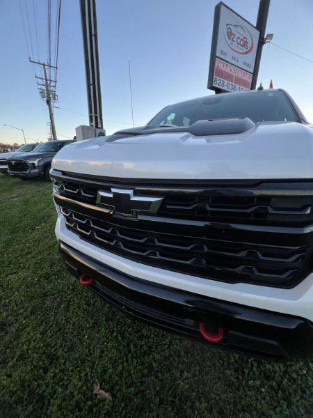 2022 Chevrolet Silverado 1500 4WD Crew Cab Short Bed LT Trail Boss