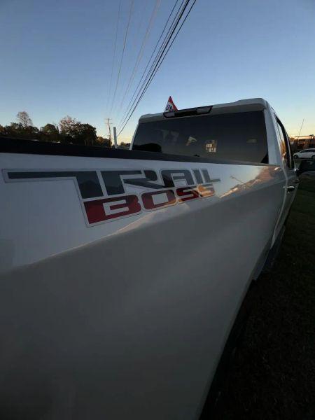 2022 Chevrolet Silverado 1500 4WD Crew Cab Short Bed LT Trail Boss