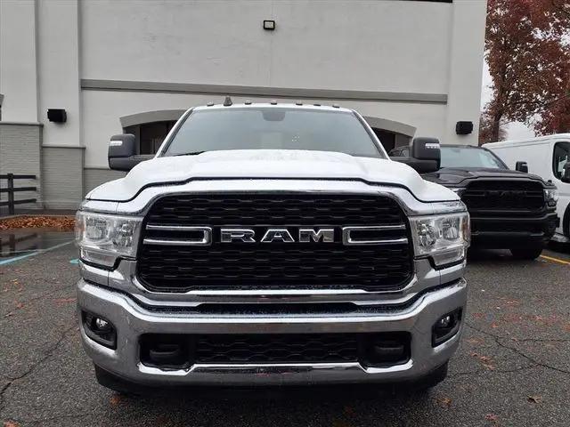 2024 Ram 3500 Big Horn Crew Cab 4x4 8' Box