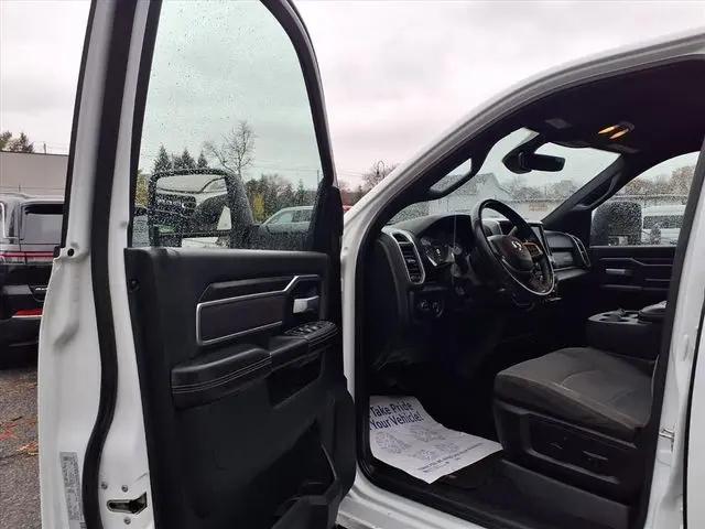 2024 Ram 3500 Big Horn Crew Cab 4x4 8' Box