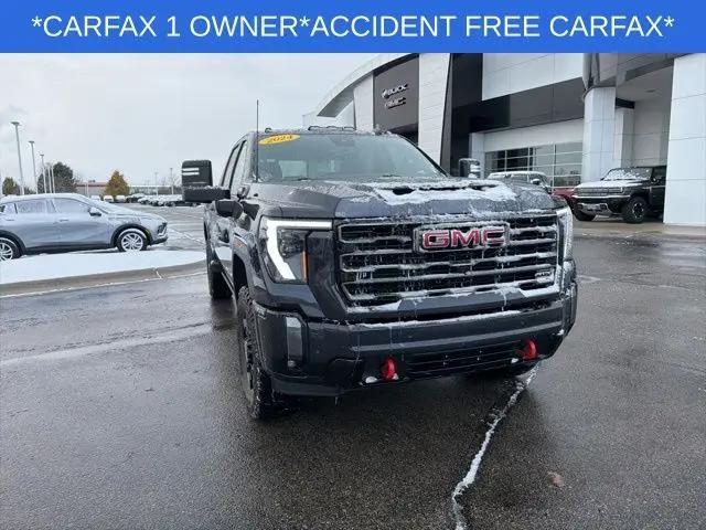 2024 GMC Sierra 2500HD 4WD Crew Cab Standard Bed AT4