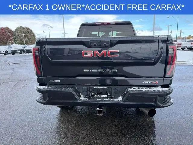 2024 GMC Sierra 2500HD 4WD Crew Cab Standard Bed AT4