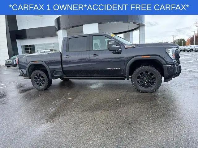 2024 GMC Sierra 2500HD 4WD Crew Cab Standard Bed AT4