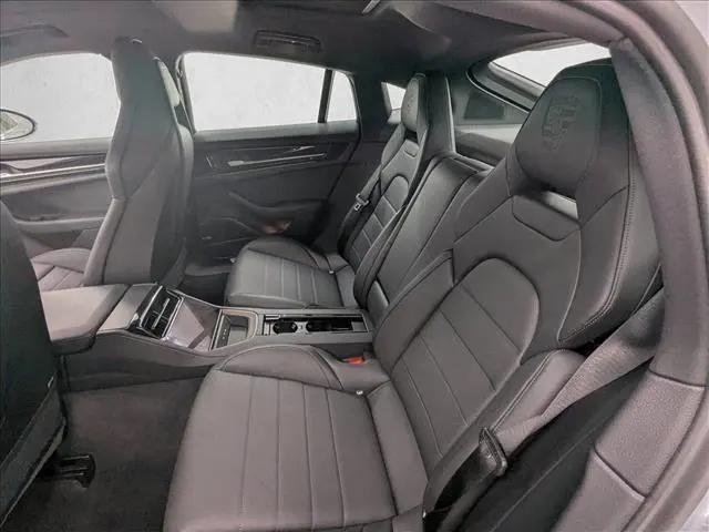 2025 Porsche Panamera Panamera