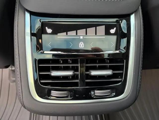 2026 Volvo XC90 Ultra, B6 AWD Gas (mild hybrid), Gasoline, Bright, 7 Seats