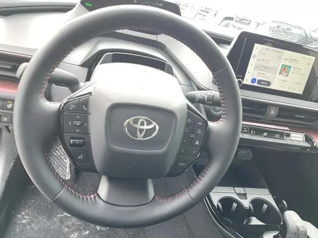 2026 Toyota Prius Plug-In SE