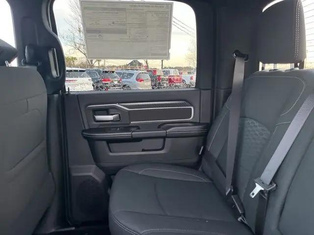 2026 Ram 2500 Big Horn Crew Cab 4x4 64 Box