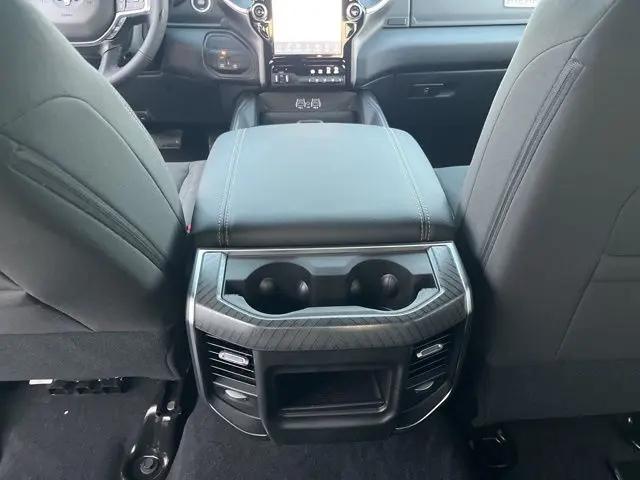 2026 Ram 2500 Big Horn Crew Cab 4x4 64 Box