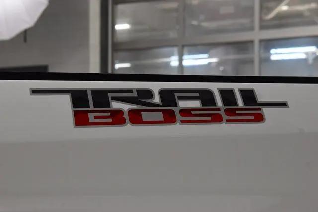 2026 Chevrolet Silverado 1500 4WD Crew Cab Standard Bed Custom Trail Boss