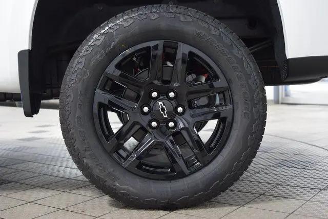2026 Chevrolet Silverado 1500 4WD Crew Cab Standard Bed Custom Trail Boss