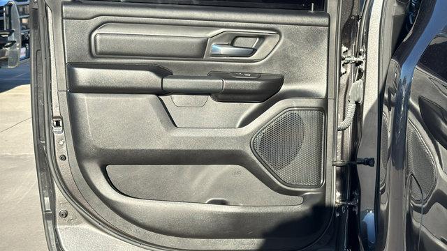 2025 Ram 1500 Tradesman Crew Cab 4x4 5'7" Box