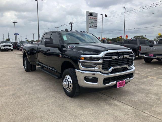 2026 RAM Ram 3500 RAM 3500 TRADESMAN CREW CAB 4X4 8 BOX 2026 RAM Ram 3500 RAM 3500 TRADESMAN CREW CAB 4X4 8 BOX