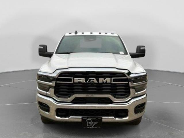 2026 RAM Ram 3500 Chassis Cab RAM 3500 TRADESMAN CREW CAB CHASSIS 4X4 60 CA