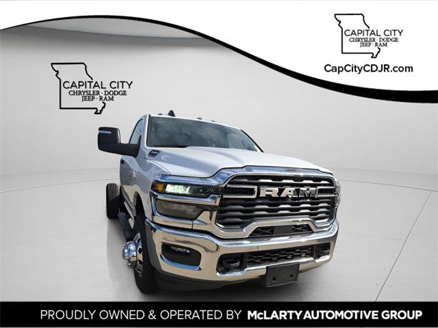 2026 RAM Ram 3500 Chassis Cab RAM 3500 TRADESMAN CHASSIS REGULAR CAB 4X4 60 CA 2026 RAM Ram 3500 Chassis Cab RAM 3500 TRADESMAN CHASSIS REGULAR CAB 4X4 60 CA