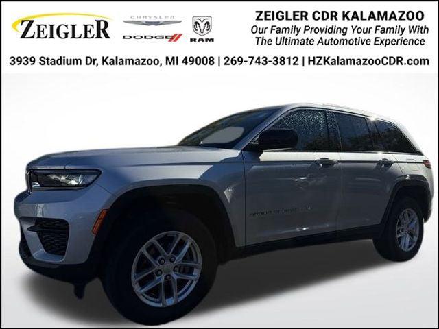 2023 Jeep Grand Cherokee Laredo 4x4 2023 Jeep Grand Cherokee Laredo 4x4