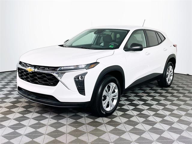 2025 Chevrolet Trax FWD LS