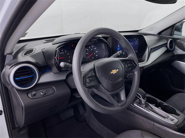 2025 Chevrolet Trax FWD LS