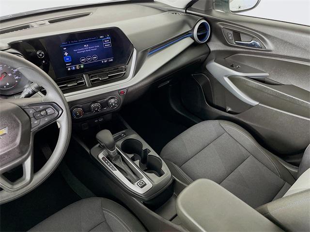 2025 Chevrolet Trax FWD LS