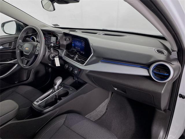 2025 Chevrolet Trax FWD LS