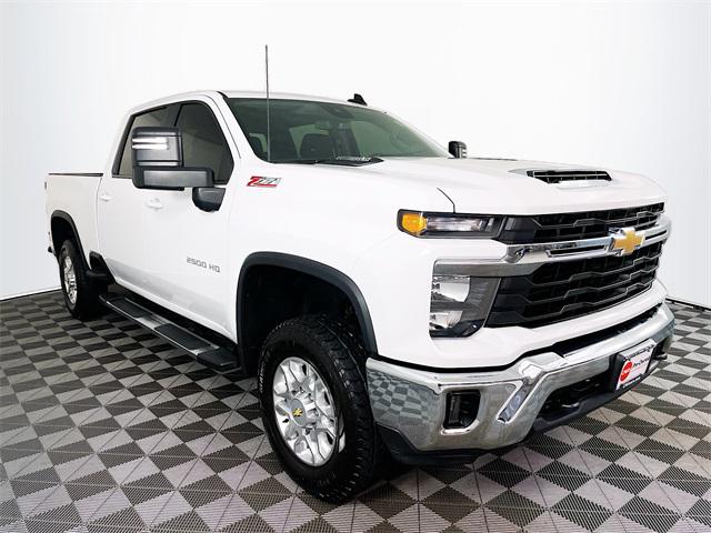 2025 Chevrolet Silverado 2500HD 4WD Crew Cab Standard Bed LT for sale in Chester, VA