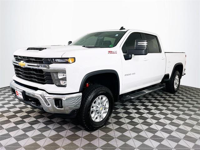 2025 Chevrolet Silverado 2500HD 4WD Crew Cab Standard Bed LT