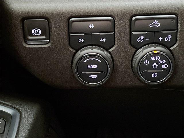 2025 Chevrolet Silverado 2500HD 4WD Crew Cab Standard Bed LT