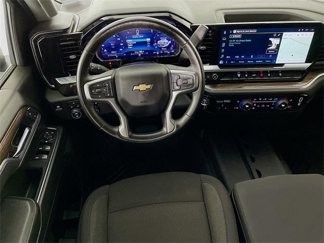 2025 Chevrolet Silverado 2500HD 4WD Crew Cab Standard Bed LT