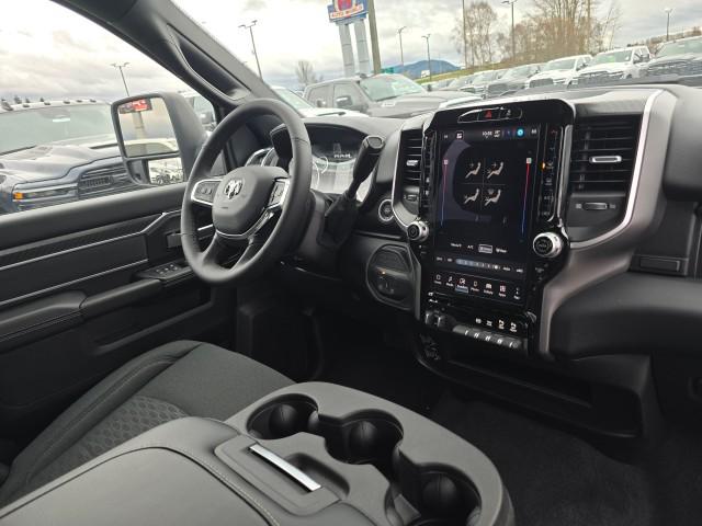 2026 Ram 3500 Big Horn Crew Cab 4x4 8 Box