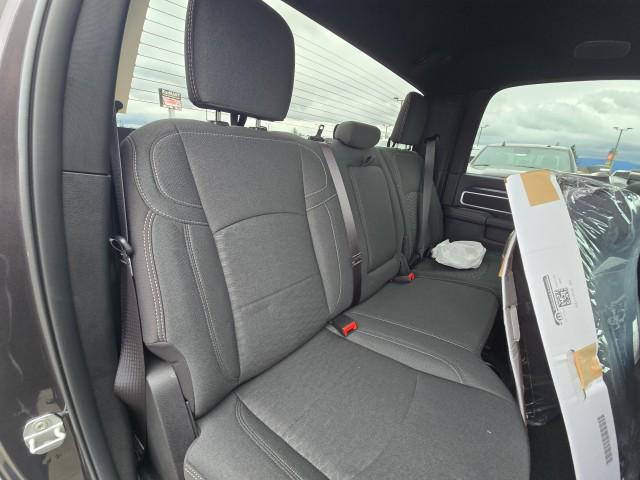 2026 Ram 3500 Big Horn Crew Cab 4x4 8 Box