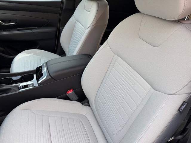 2026 Hyundai Santa Cruz SE