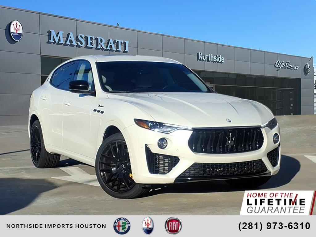 2022 Maserati Levante Modena's photo