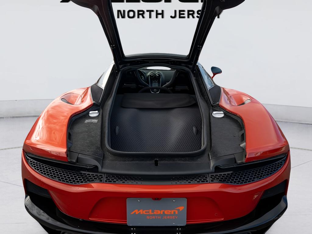 2023 McLaren GT Base - Photo 30