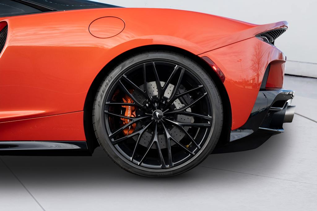 2023 McLaren GT Base - Photo 33