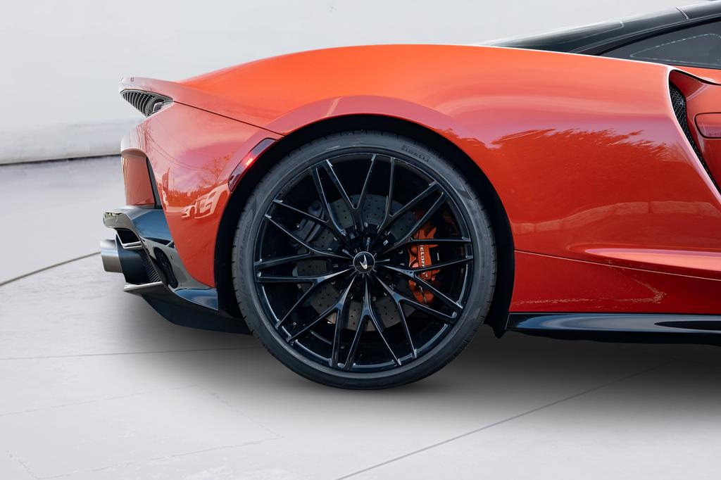 2023 McLaren GT Base - Photo 35