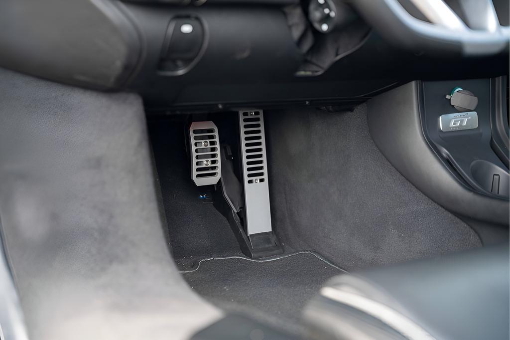 2023 McLaren GT Base - Photo 38