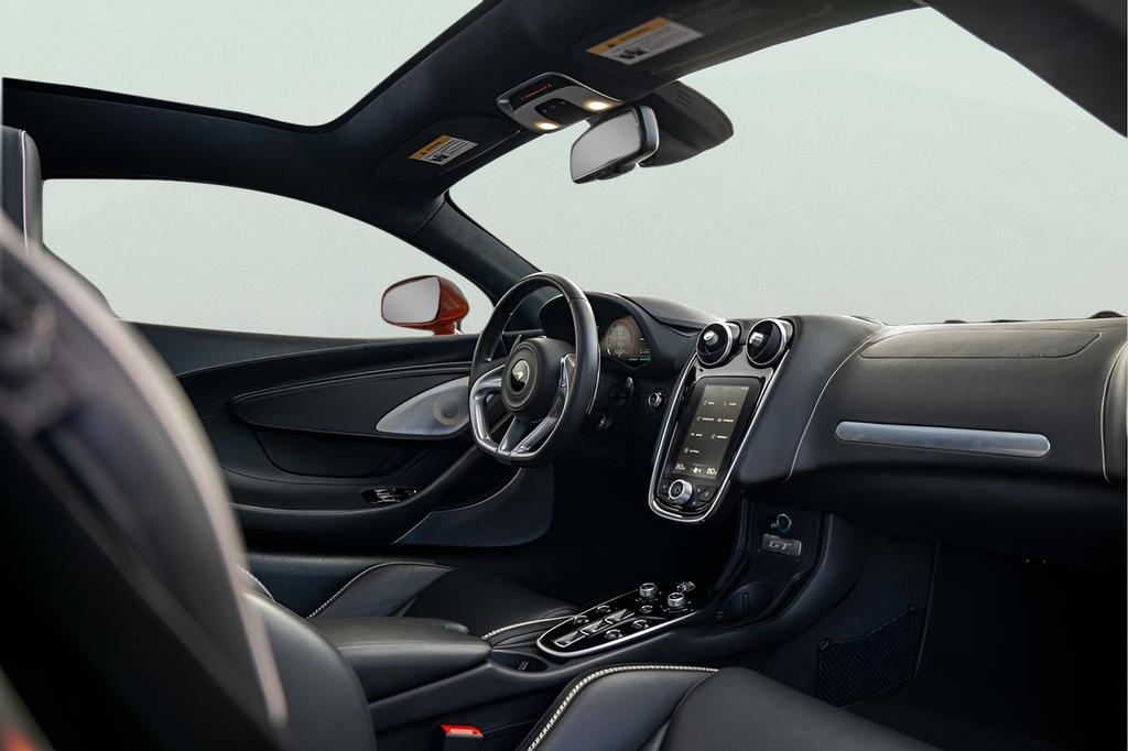 2023 McLaren GT Base - Photo 44