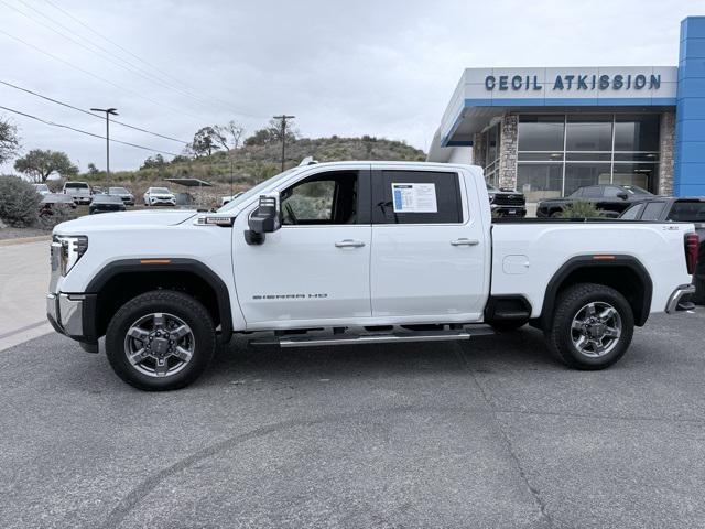 2025 GMC Sierra 2500HD 4WD Crew Cab Standard Bed SLT
