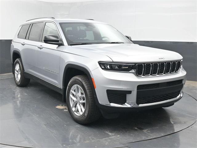 2025 Jeep Grand Cherokee L Laredo 4x4 2025 Jeep Grand Cherokee L Laredo 4x4