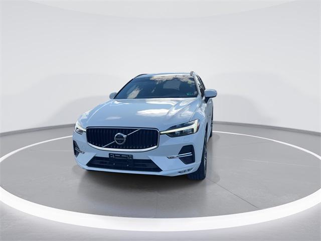 2022 Volvo XC60 B5 Momentum 2022 Volvo XC60 B5 Momentum