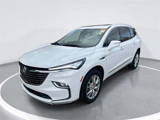 2022 Buick Enclave FWD Essence 2022 Buick Enclave FWD Essence